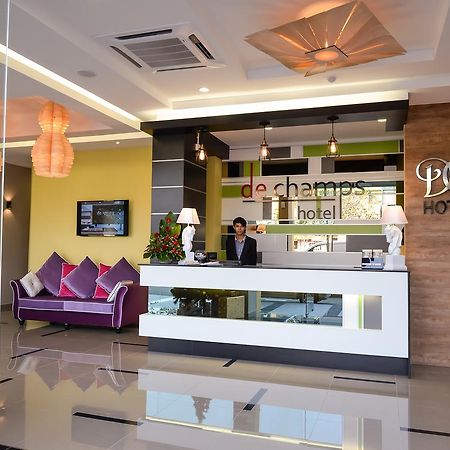De Champs Hotel Kuantan Exterior foto