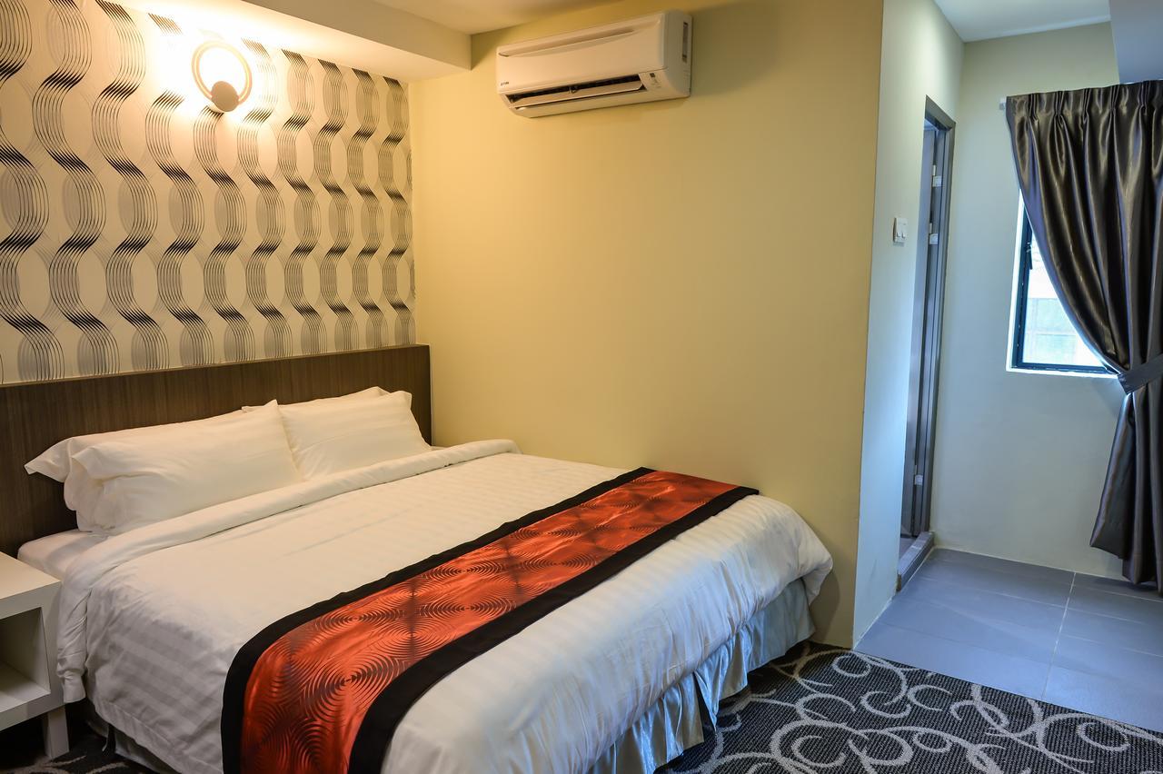 De Champs Hotel Kuantan Exterior foto